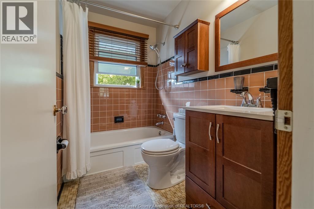1049 Buckingham Road, Windsor, Ontario  N8S 2E2 - Photo 22 - 26025018