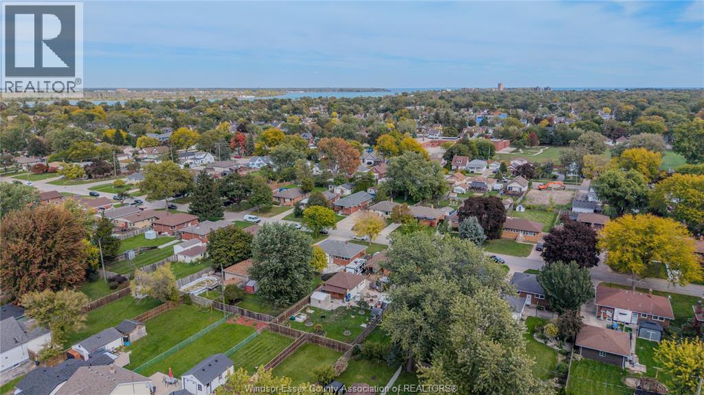1049 Buckingham Road, Windsor, Ontario  N8S 2E2 - Photo 48 - 26025018