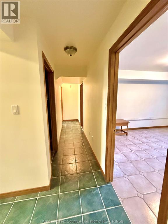 2360 Randolph, Windsor, Ontario  N9E 4A1 - Photo 19 - 26024988