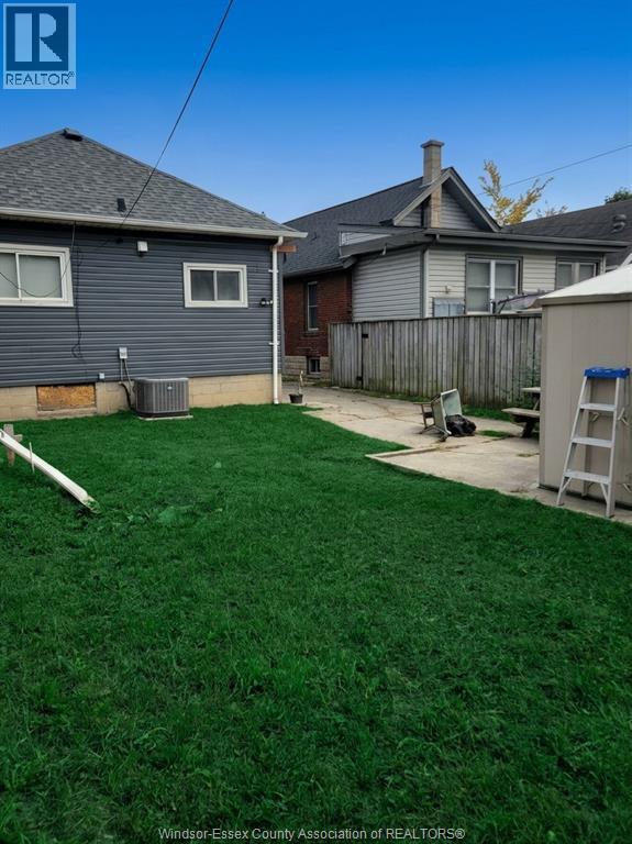 561 Josephine, Windsor, Ontario  N9B 2K9 - Photo 12 - 26025124