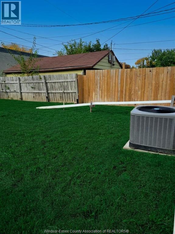 561 Josephine, Windsor, Ontario  N9B 2K9 - Photo 13 - 26025124