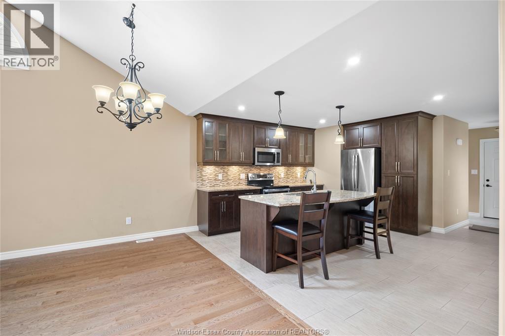 384 Boismier, Lasalle, Ontario  N9J 0B8 - Photo 4 - 26025163