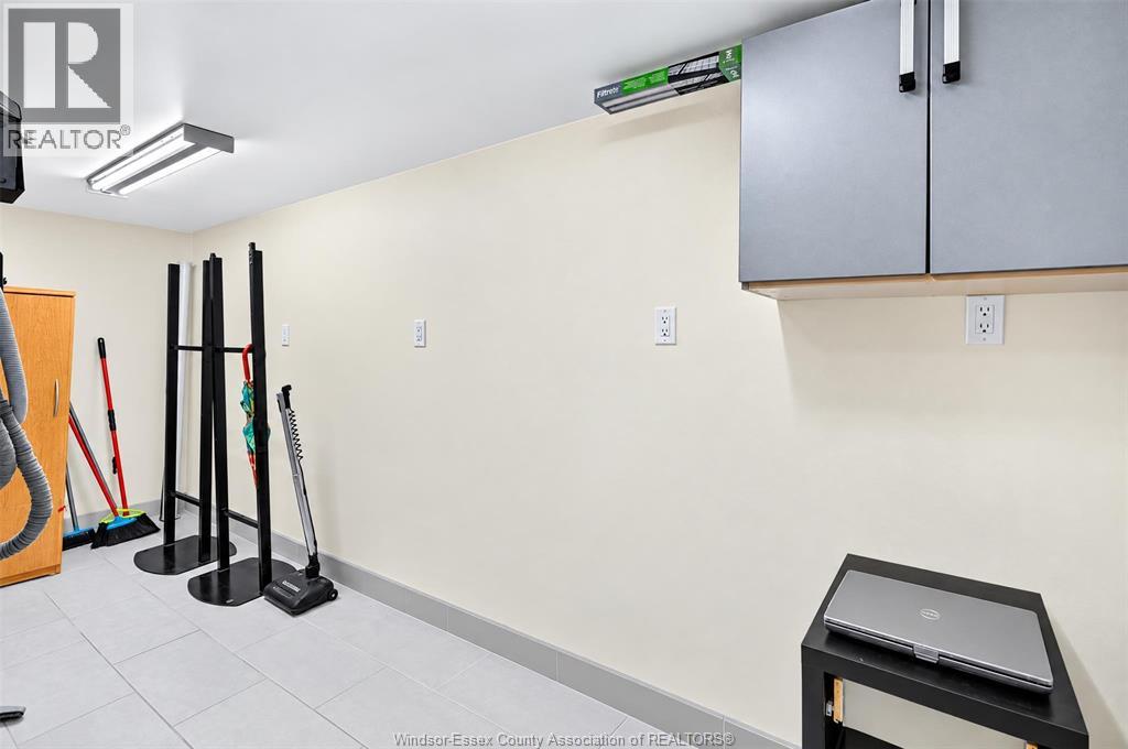108 Eveleigh, Windsor, Ontario  N9E 4M1 - Photo 38 - 26025271