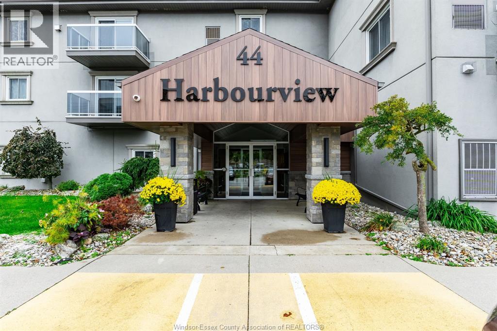 44 Robson Road Unit# 307, Leamington, Ontario  N8H 5E4 - Photo 2 - 26025114