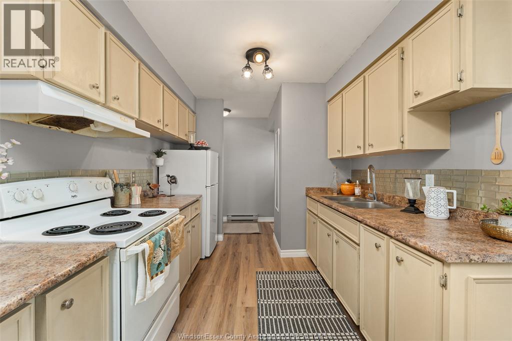 2755 Meadowbrook Lane Unit# 11, Windsor, Ontario  N8T 2Y6 - Photo 11 - 26025370
