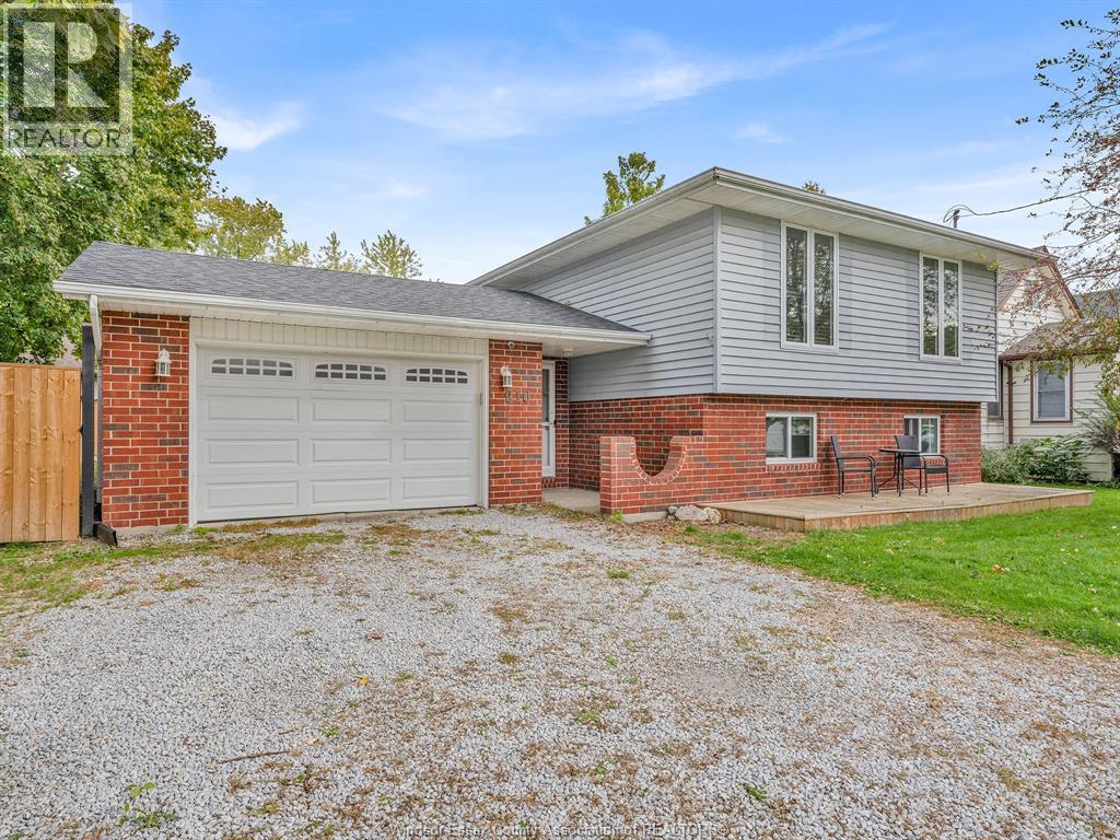 910 William Street, Tecumseh, Ontario  N8N 2A4 - Photo 2 - 26025320