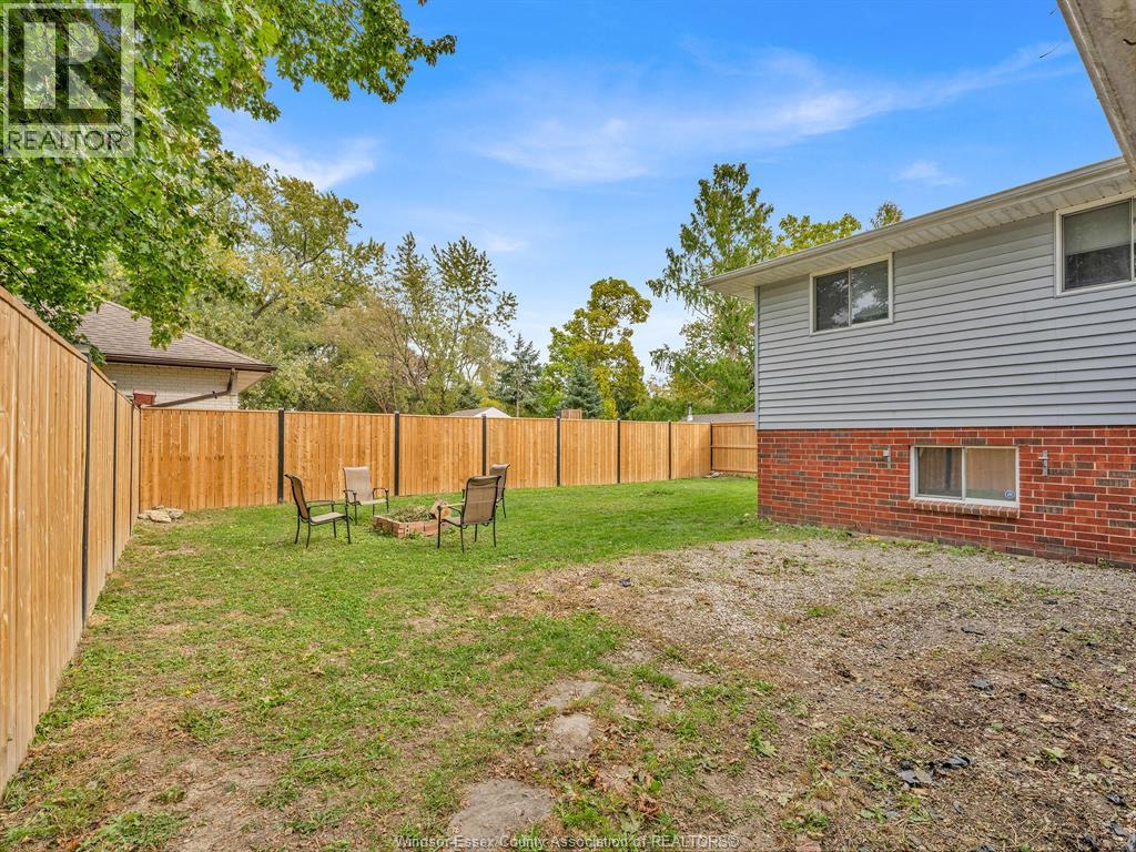 910 William Street, Tecumseh, Ontario  N8N 2A4 - Photo 36 - 26025320