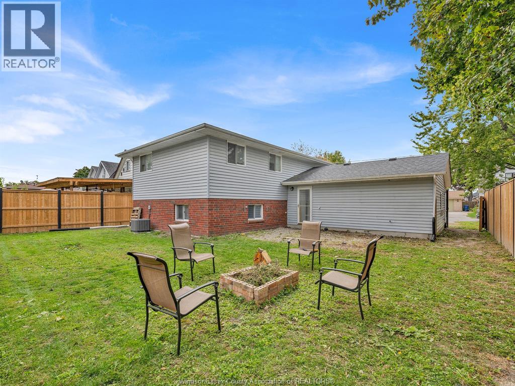 910 William Street, Tecumseh, Ontario  N8N 2A4 - Photo 37 - 26025320