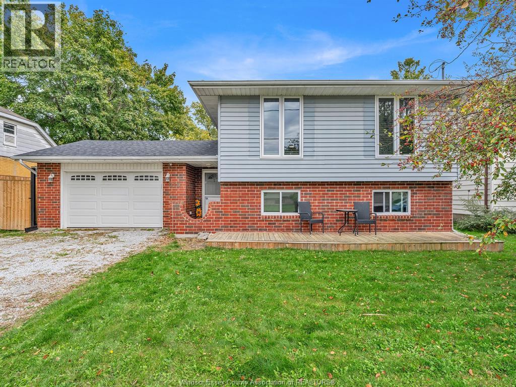 910 William Street, Tecumseh, Ontario  N8N 2A4 - Photo 4 - 26025320