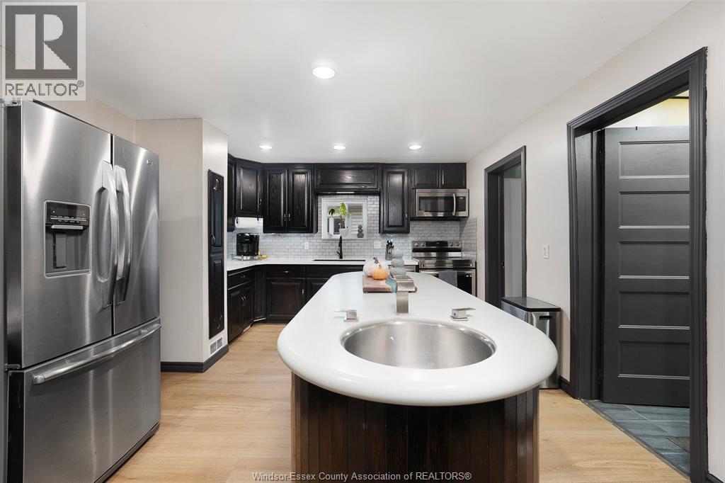83 Elliott Street, Leamington, Ontario  N8H 3M9 - Photo 8 - 26025167