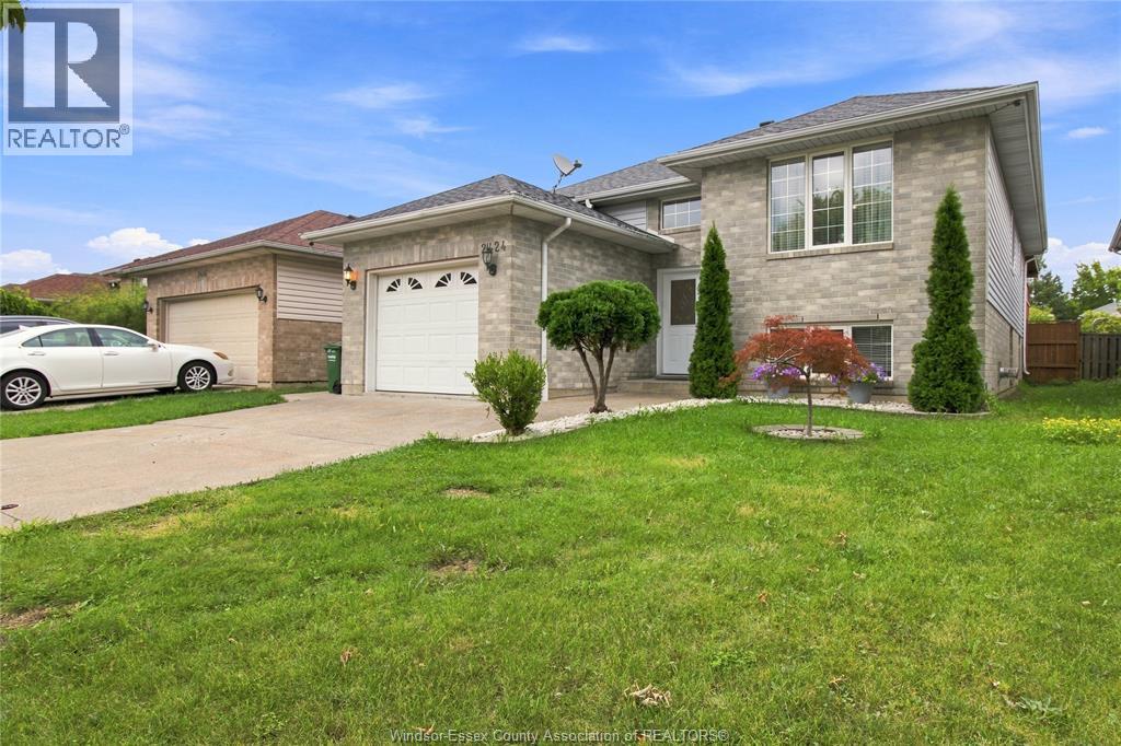 2424 Timbercrest Avenue, Windsor, Ontario  N8P 1S2 - Photo 4 - 26025405