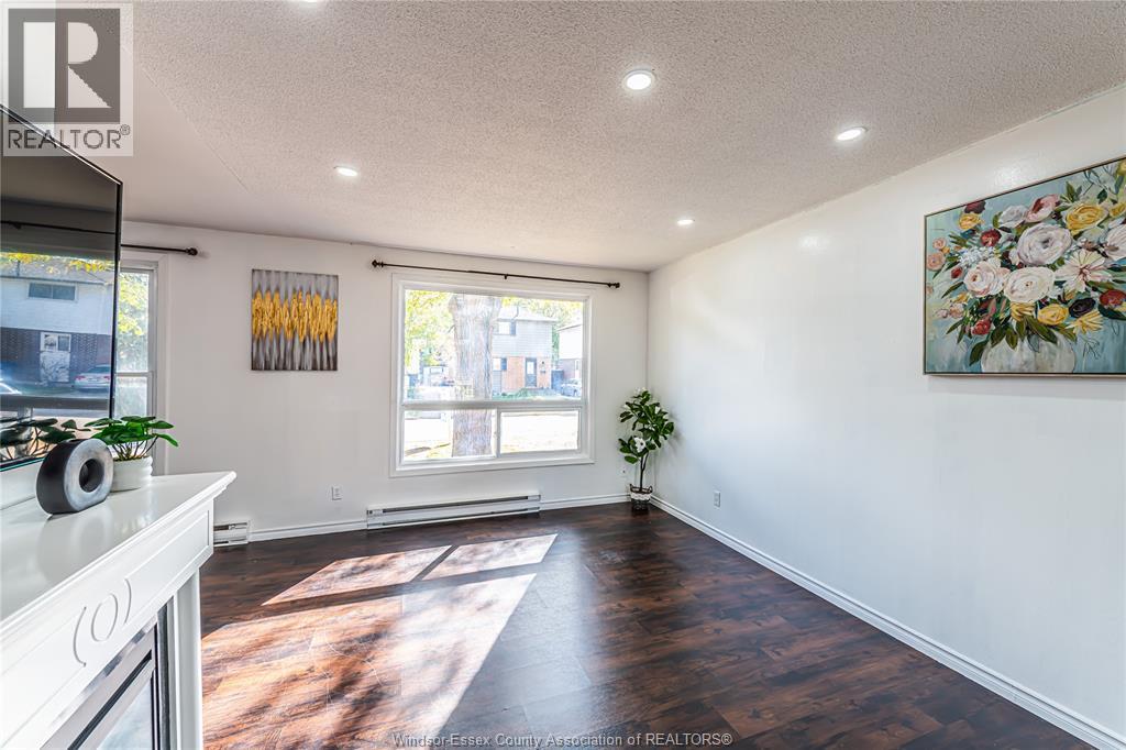 9370 Aire Court, Windsor, Ontario  N8S 4E6 - Photo 12 - 26025386