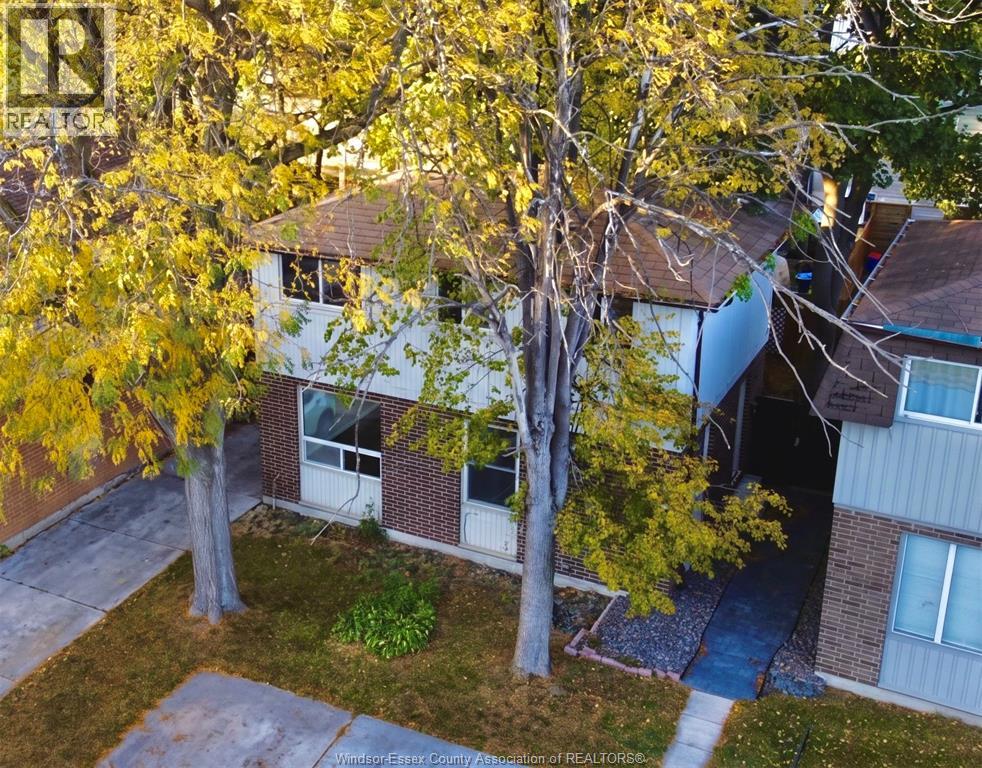 9370 Aire Court, Windsor, Ontario  N8S 4E6 - Photo 4 - 26025386