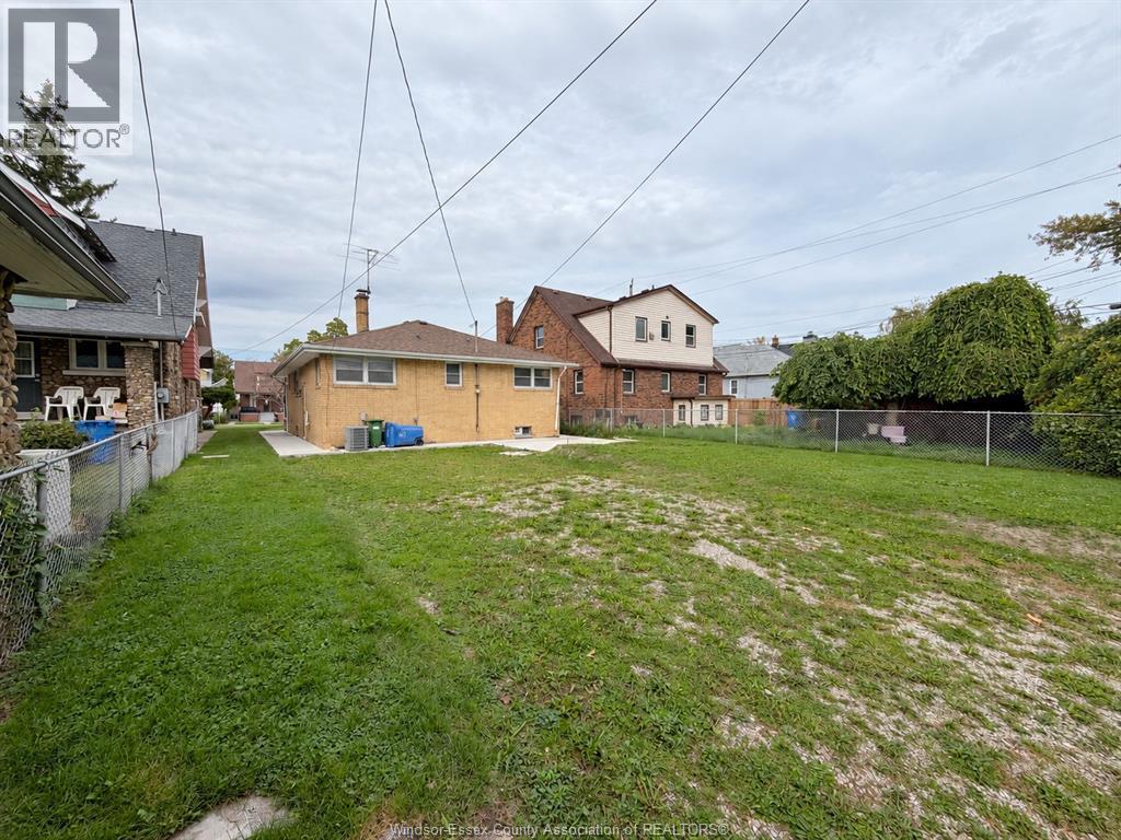 1425 Giles Boulevard East, Windsor, Ontario  N9A 4H2 - Photo 23 - 26025353