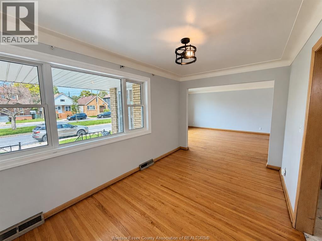 1425 Giles Boulevard East, Windsor, Ontario  N9A 4H2 - Photo 7 - 26025353