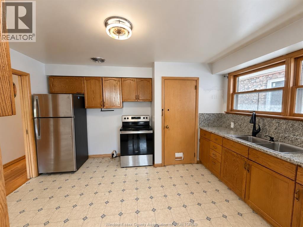 1425 Giles Boulevard East, Windsor, Ontario  N9A 4H2 - Photo 8 - 26025353