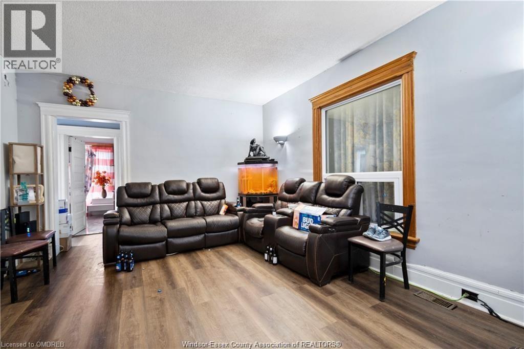 39 Russell Street, Leamington, Ontario  N8H 1V1 - Photo 13 - 26025515