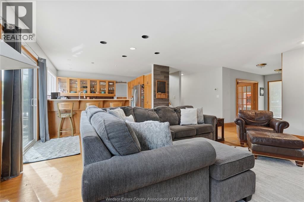 2574 Buckingham, Windsor, Ontario  N8T 2B6 - Photo 13 - 26025584