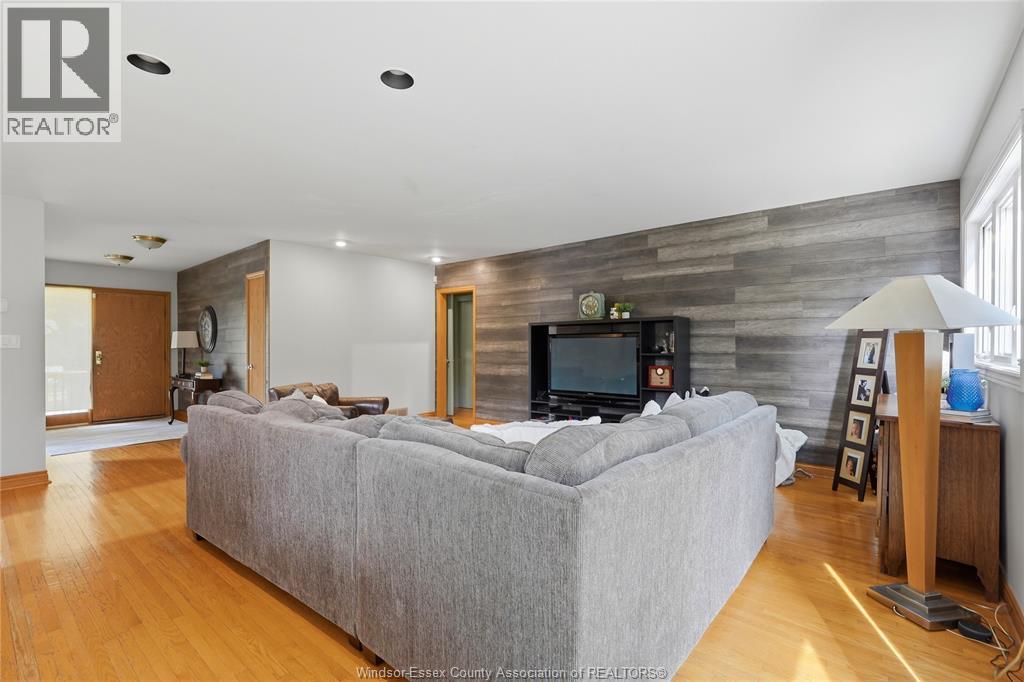 2574 Buckingham, Windsor, Ontario  N8T 2B6 - Photo 14 - 26025584