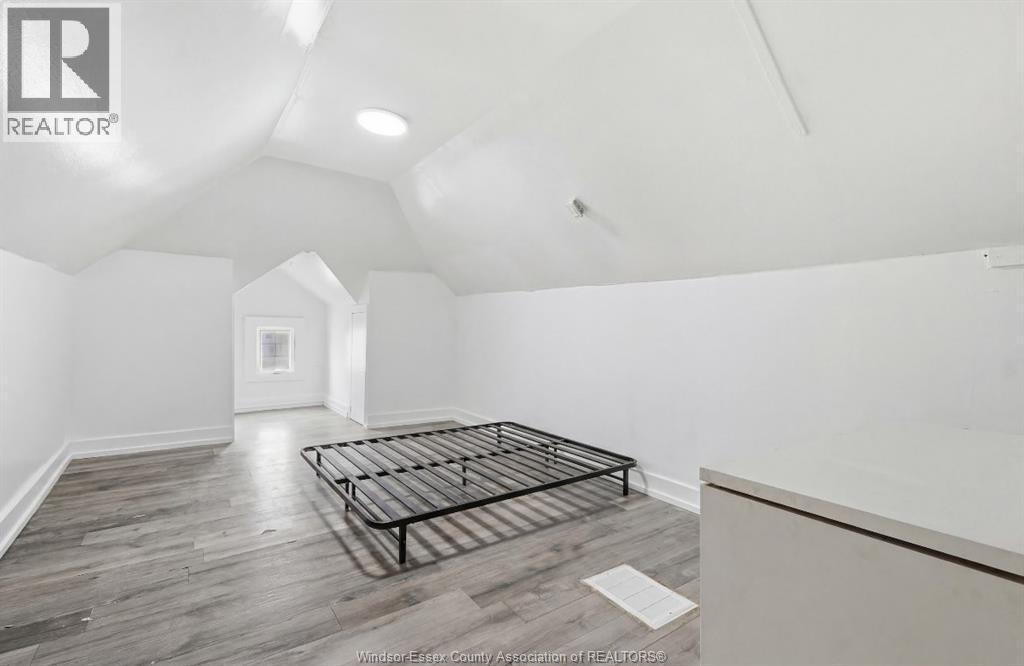 1023 Hall Avenue, Windsor, Ontario  N9A 2M6 - Photo 15 - 26025664