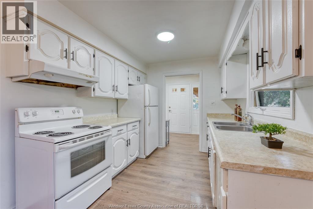 2880 St. Clair Avenue, Windsor, Ontario  N9E 4B4 - Photo 17 - 26025702