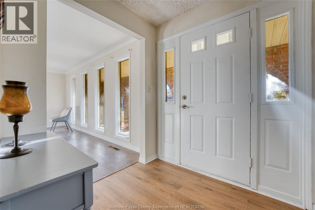 2880 St. Clair Avenue, Windsor, Ontario  N9E 4B4 - Photo 37 - 26025702