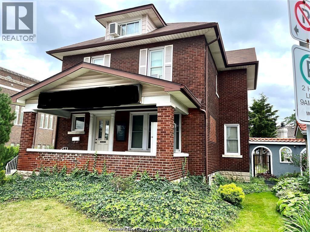 95 Giles Boulevard East, Windsor, Ontario  N9A 4B8 - Photo 1 - 26025780