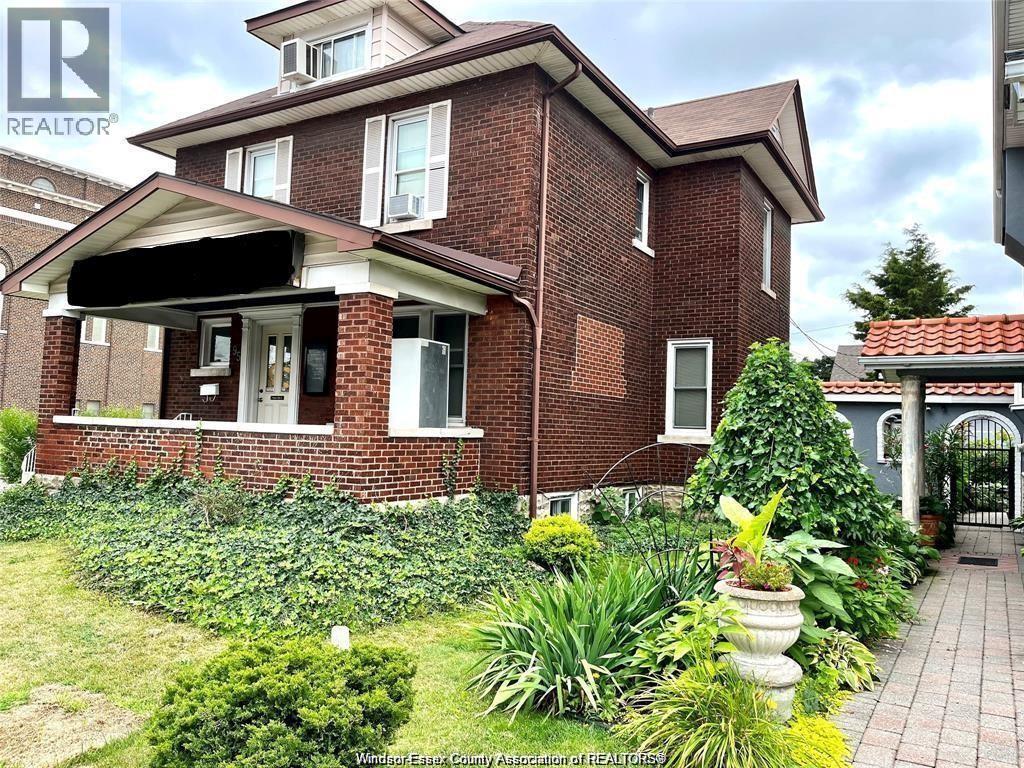 95 Giles Boulevard East, Windsor, Ontario  N9A 4B8 - Photo 2 - 26025780