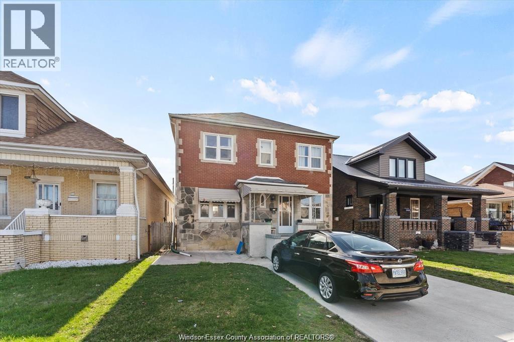 975 Parent, Windsor, Ontario  N9A 2E2 - Photo 4 - 26025817