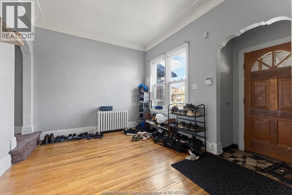 975 Parent, Windsor, Ontario  N9A 2E2 - Photo 6 - 26025817