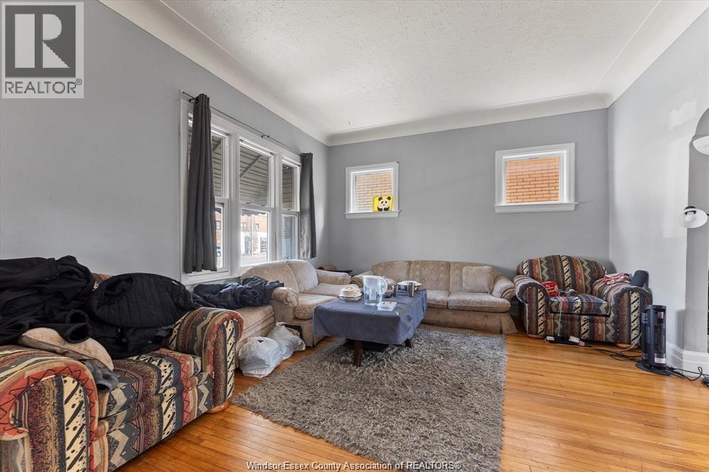 975 Parent, Windsor, Ontario  N9A 2E2 - Photo 8 - 26025817