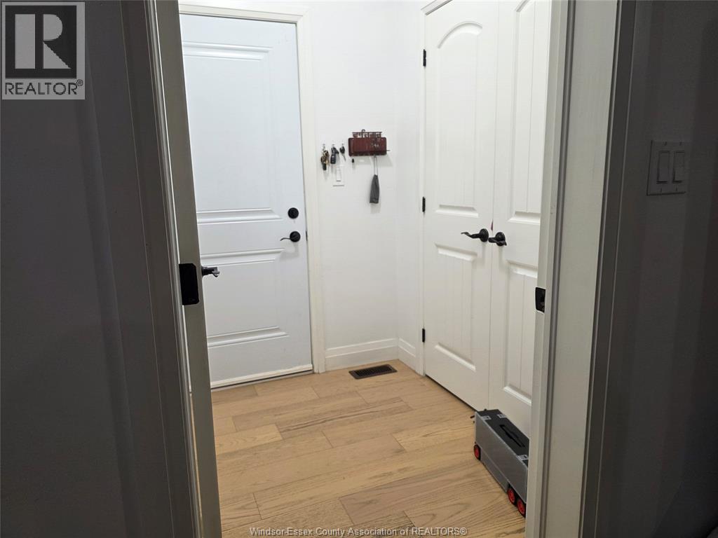 109 Kingsbridge Drive, Amherstburg, Ontario  N9V 0G8 - Photo 4 - 26025786