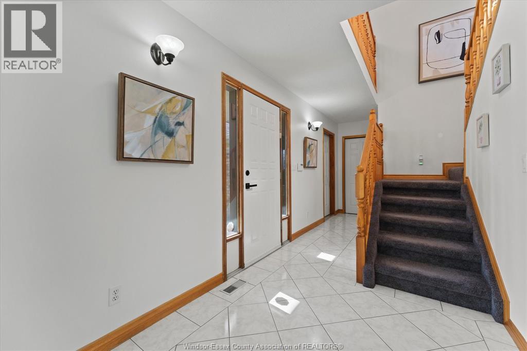 120 Hampton Crescent, Windsor, Ontario  N9E 4M5 - Photo 3 - 26025926