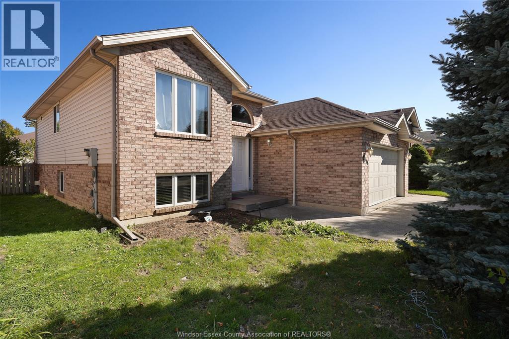 2314 St Clair Avenue, Windsor, Ontario  N9E 4S7 - Photo 2 - 26025927