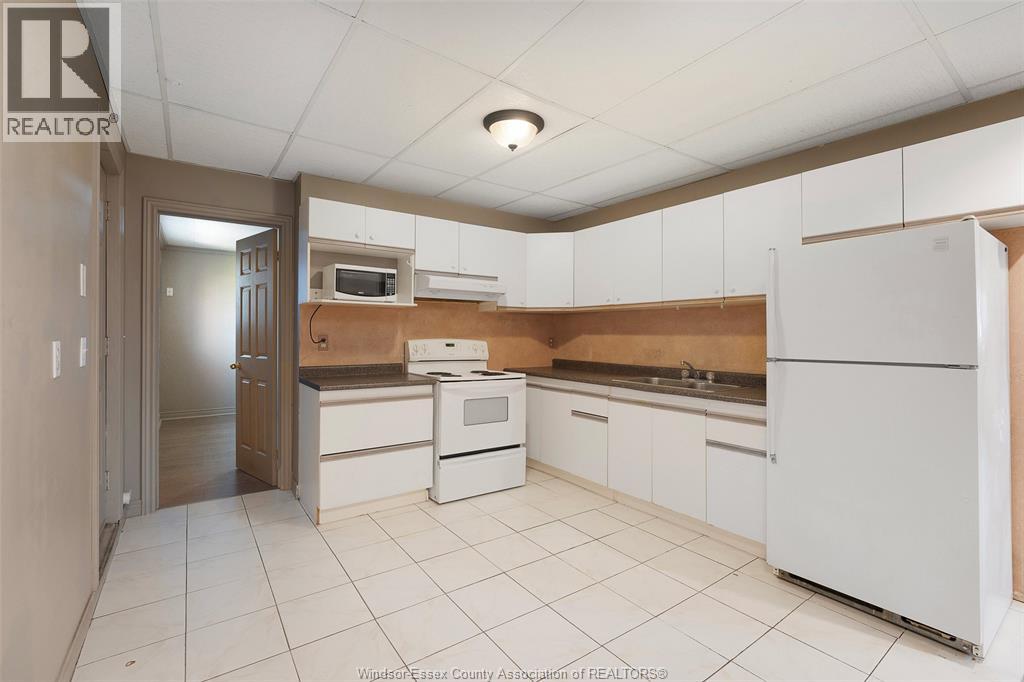 2314 St Clair Avenue, Windsor, Ontario  N9E 4S7 - Photo 28 - 26025927