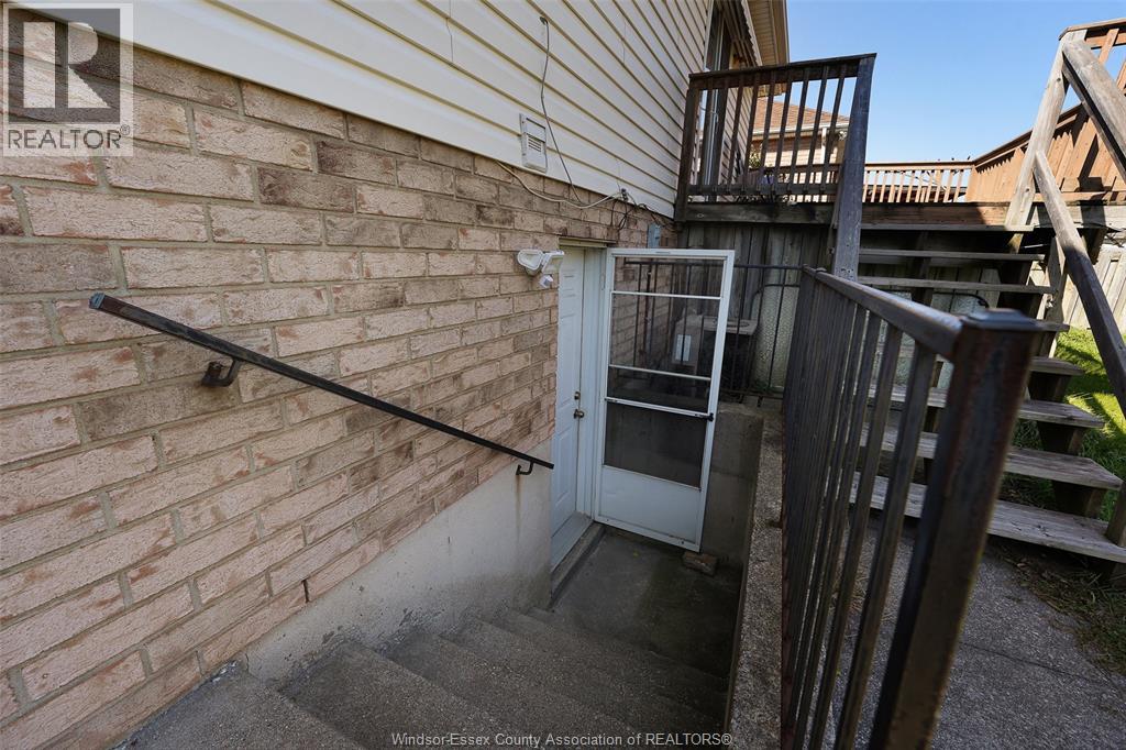 2314 St Clair Avenue, Windsor, Ontario  N9E 4S7 - Photo 35 - 26025927