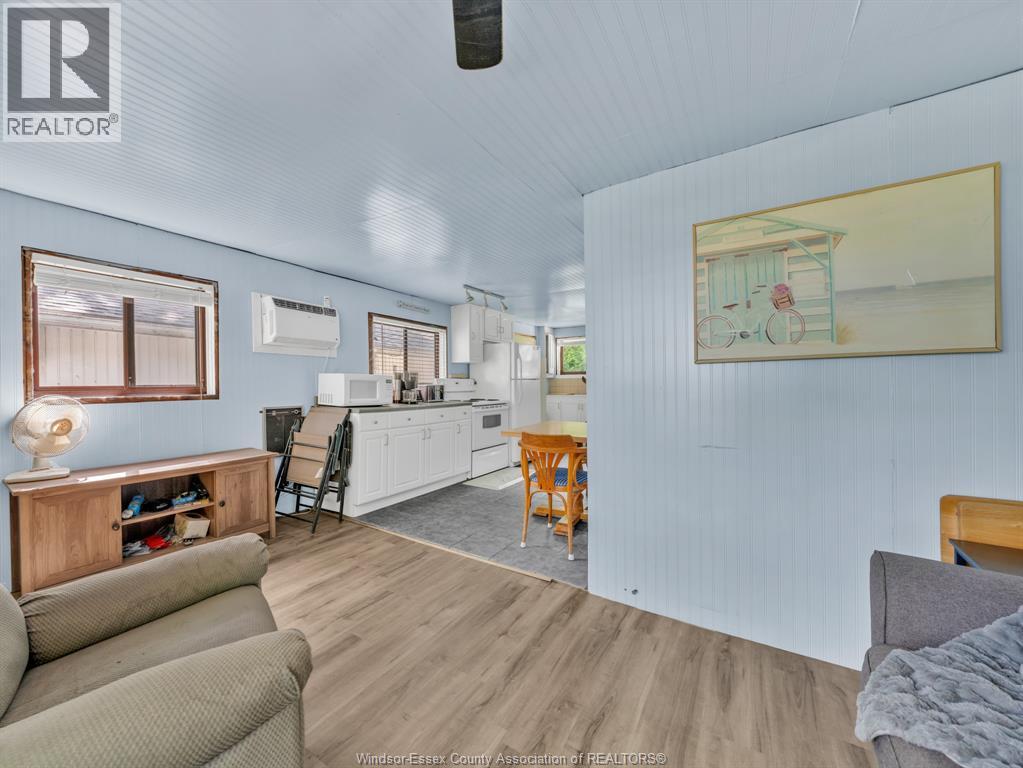 126 Pleasure Beach, Harrow, Ontario  N0R 1G0 - Photo 13 - 26025830