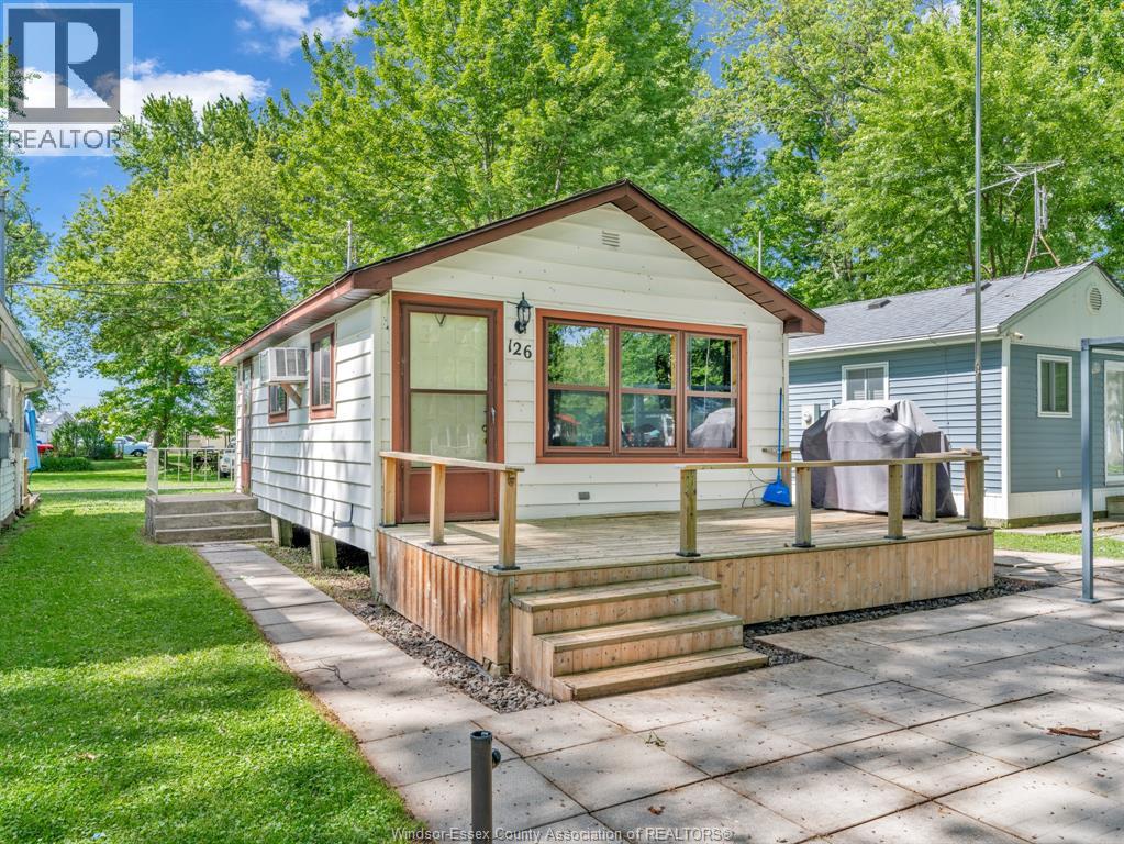 126 Pleasure Beach, Harrow, Ontario  N0R 1G0 - Photo 2 - 26025830