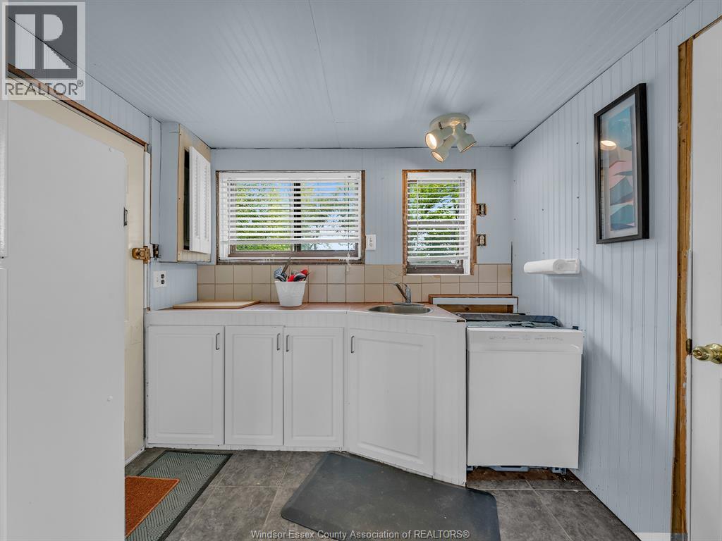 126 Pleasure Beach, Harrow, Ontario  N0R 1G0 - Photo 31 - 26025830