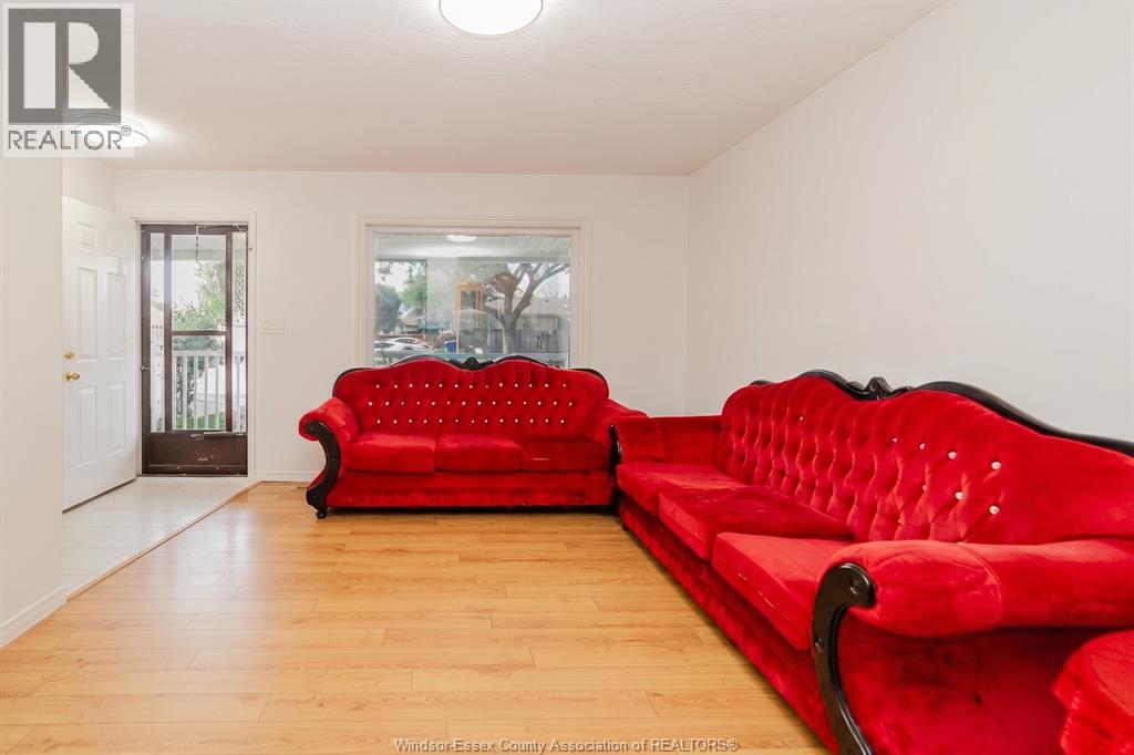 3444 Hemlock, Windsor, Ontario  N8R 1Z9 - Photo 9 - 26025940