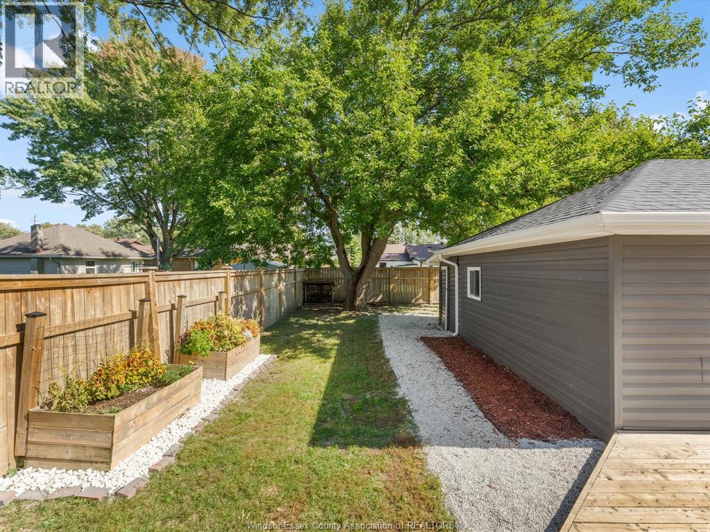 230 Caruhel, Lakeshore, Ontario  N0R 1A0 - Photo 37 - 26026001