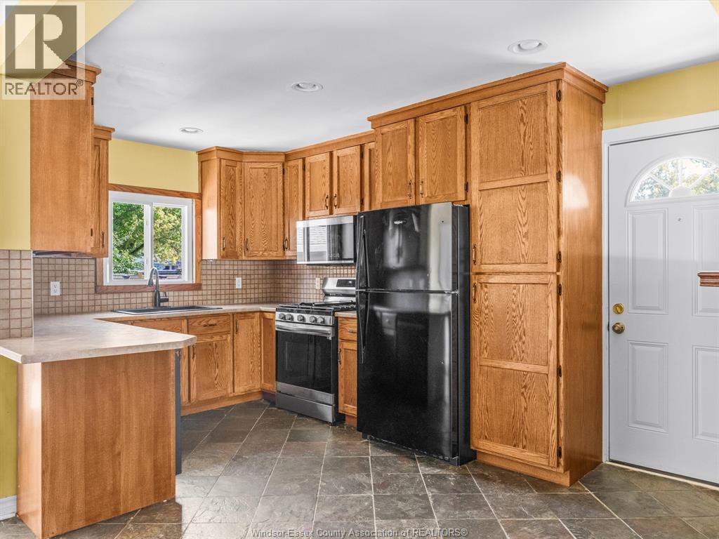 230 Caruhel, Lakeshore, Ontario  N0R 1A0 - Photo 8 - 26026001
