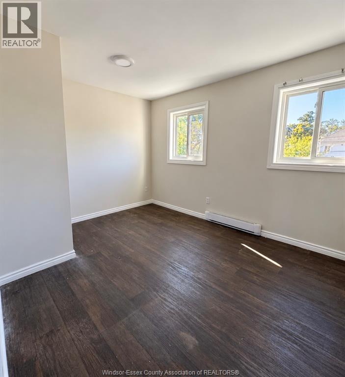 521 Rankin, Windsor, Ontario  N9B 2R6 - Photo 8 - 26025950