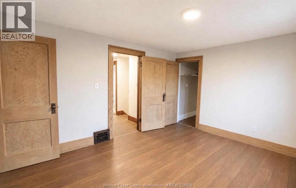 521 Rankin, Windsor, Ontario  N9B 2R6 - Photo 9 - 26025950