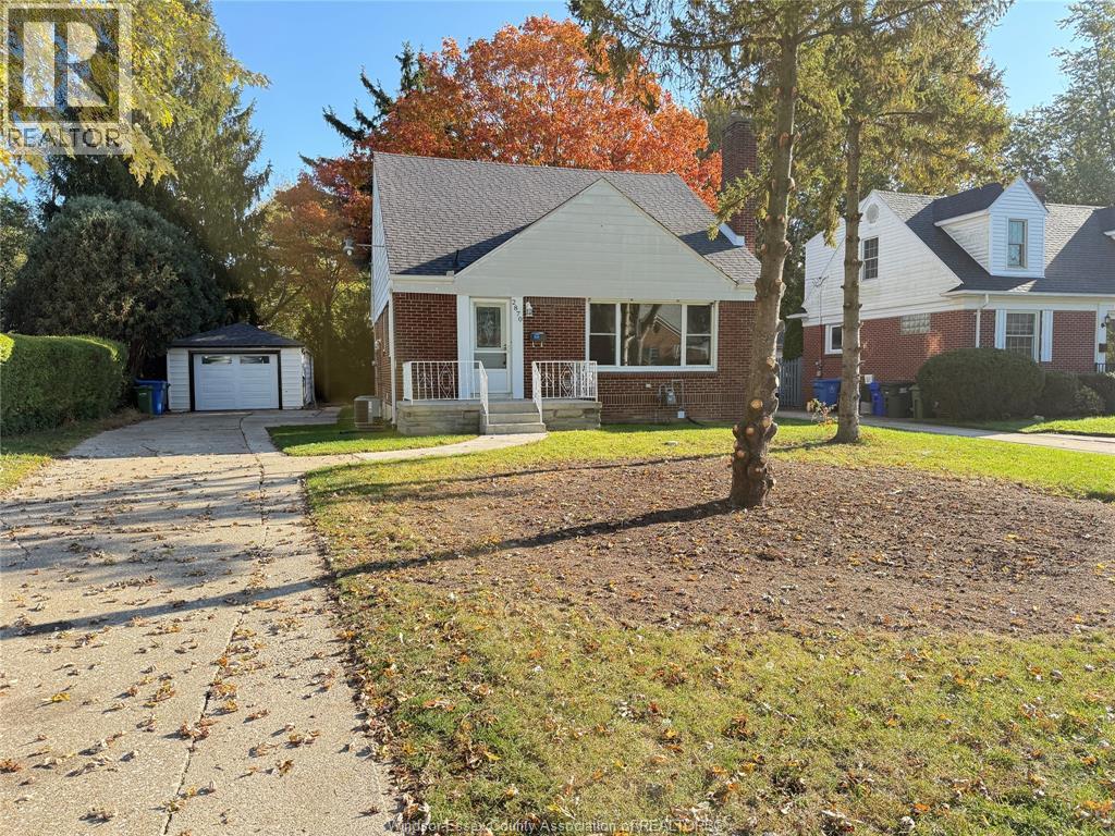 2870 Alexandra Avenue, Windsor, Ontario  N9E 2J7 - Photo 1 - 26025883