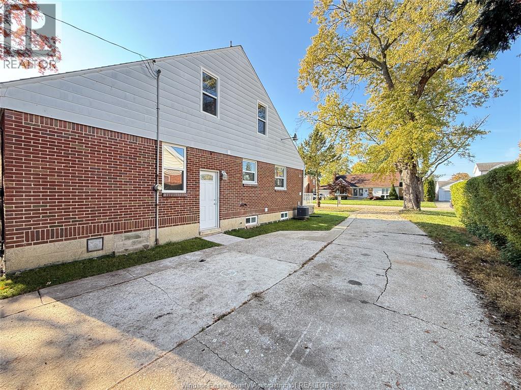 2870 Alexandra Avenue, Windsor, Ontario  N9E 2J7 - Photo 48 - 26025883