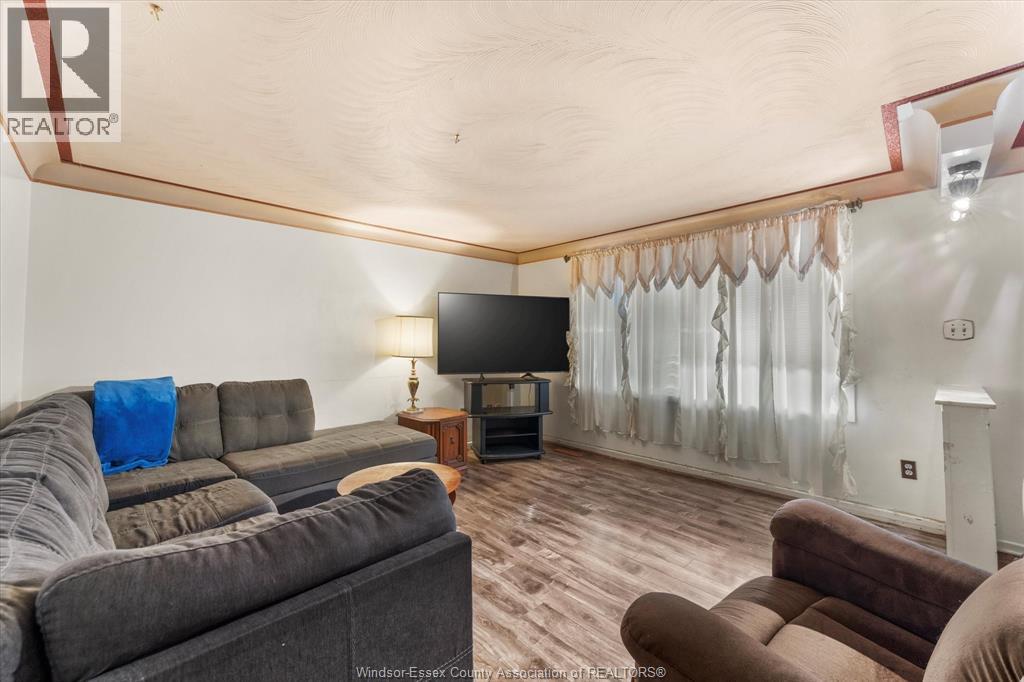 749 Glengarry Avenue, Windsor, Ontario  N9A 1R4 - Photo 7 - 26026276