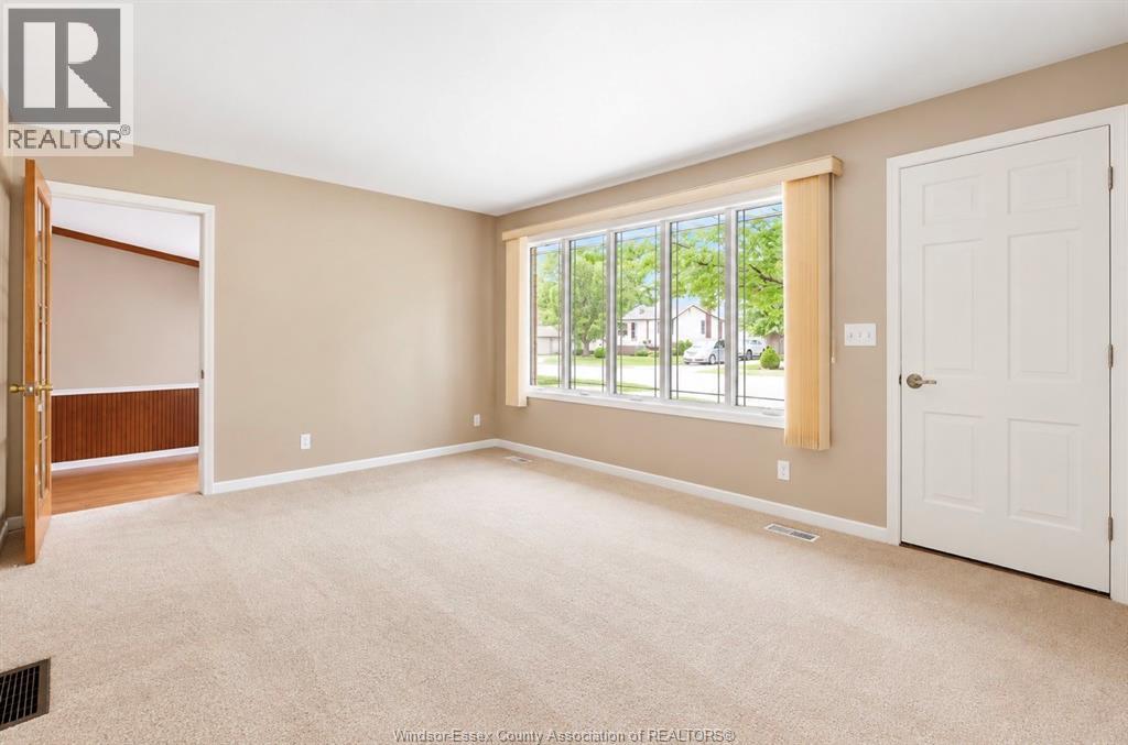 2530 St . Alphonse Avenue, Tecumseh, Ontario  N8N 2X4 - Photo 8 - 26026290
