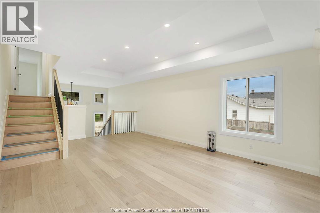 3294 Riberdy, Windsor, Ontario  N8W 3T9 - Photo 4 - 26026317