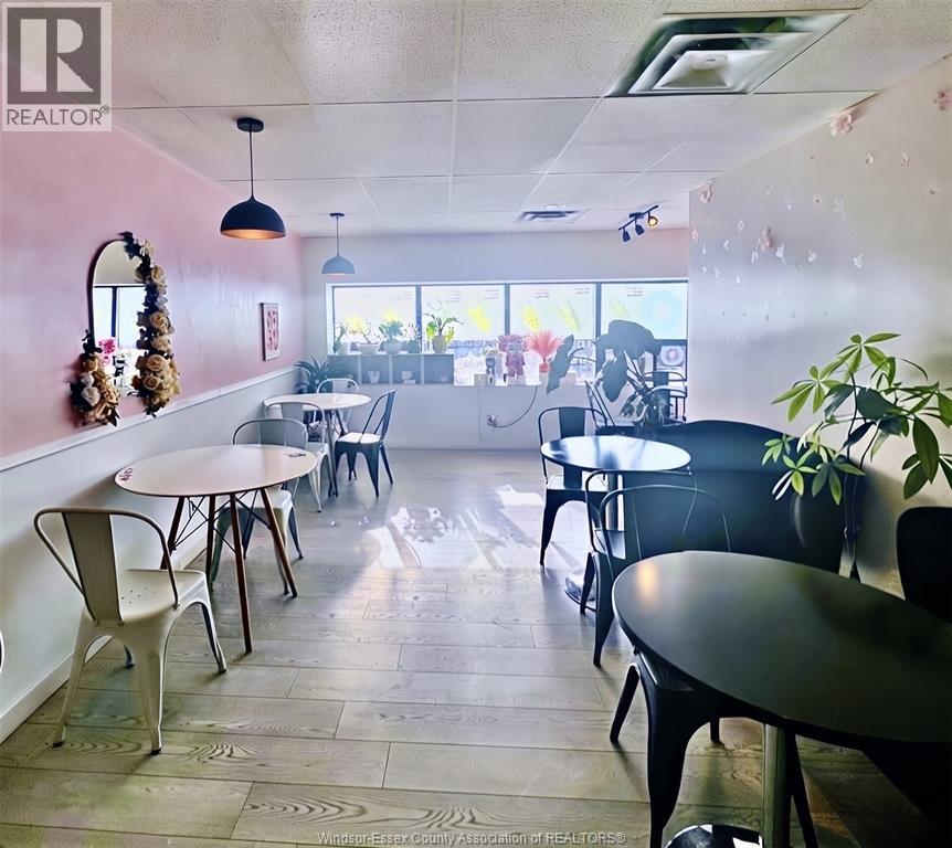 2130 Wyandotte Street, Windsor, Ontario  N9B 1J9 - Photo 10 - 26026199